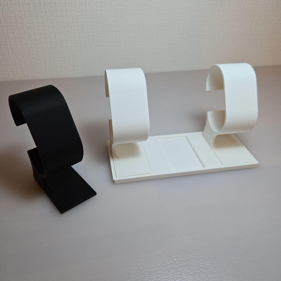 【2白い + 1黒】プラスチック製時計スタンド 3個 — image 5