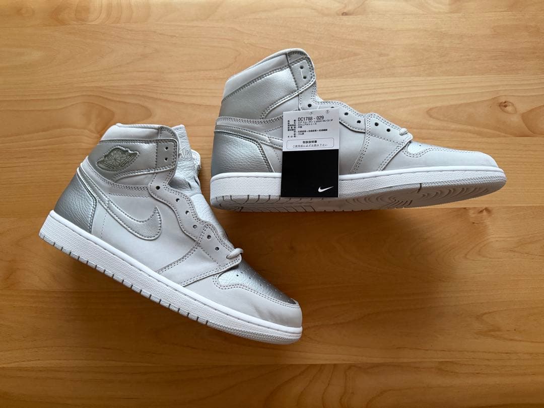 NIKE Air Jordan 1 High OG CO JP — image 3