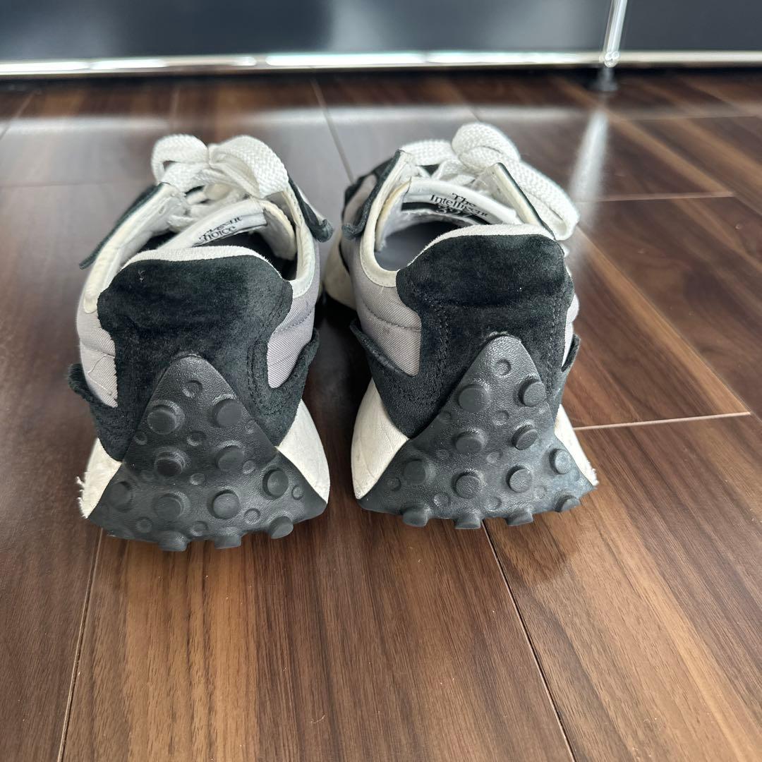 New Balance 327 ブラック グレー スニーカー — image 3