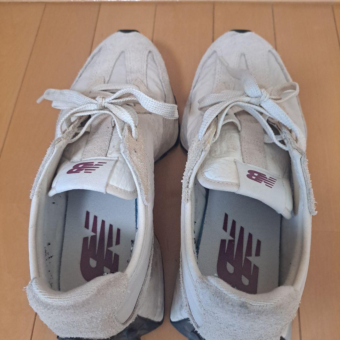 New Balance 327 オフホワイト スニーカー — image 4