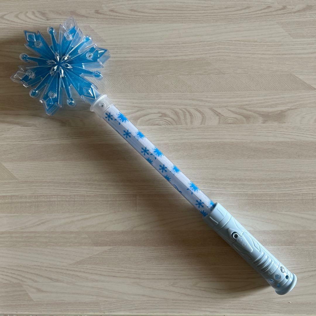 ★no.3104様へ★訳ありディズニーオンアイス　エルサ　Frozen 雪の結晶 — image 3
