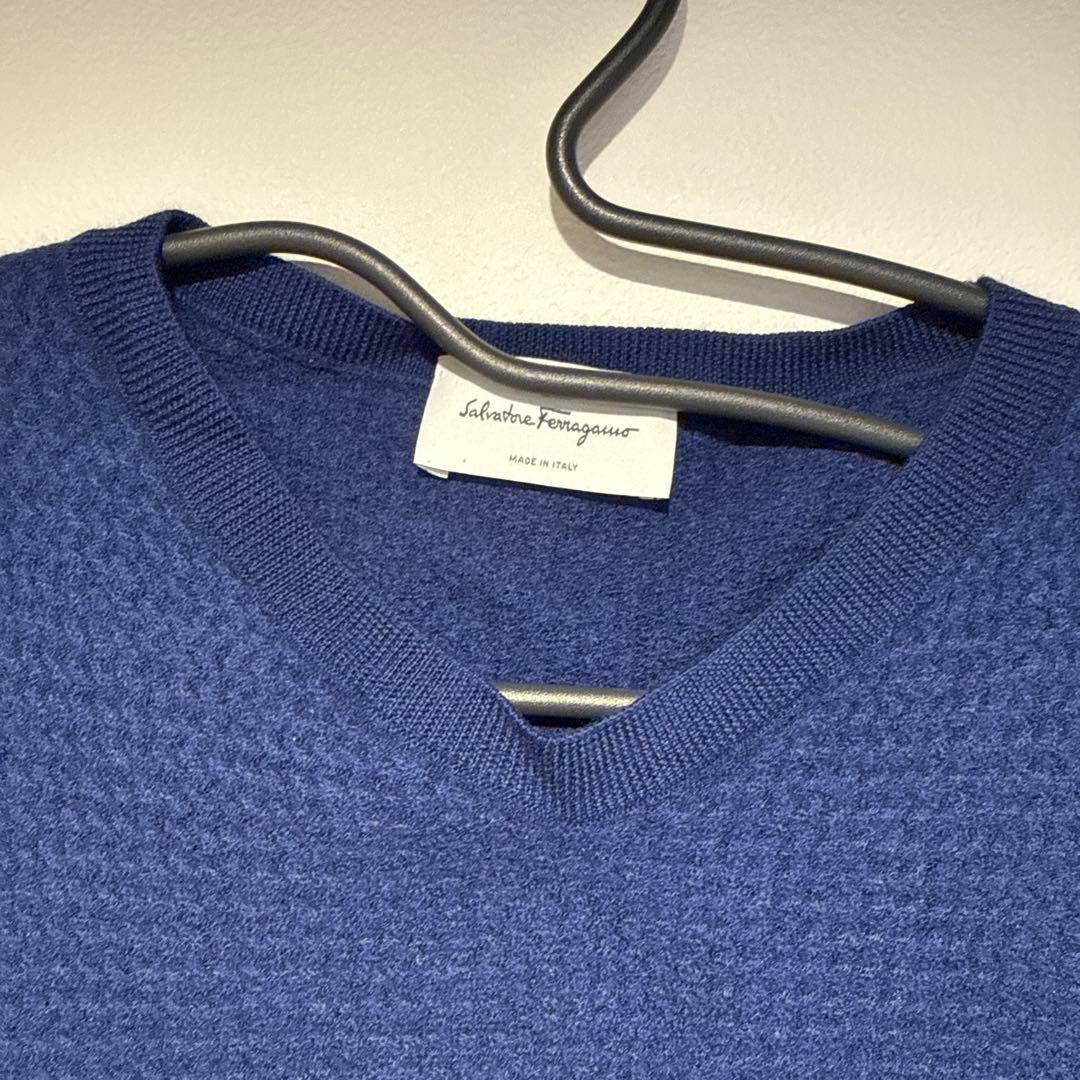 Salvatore Ferragamo Vネックニット ブルー — image 3