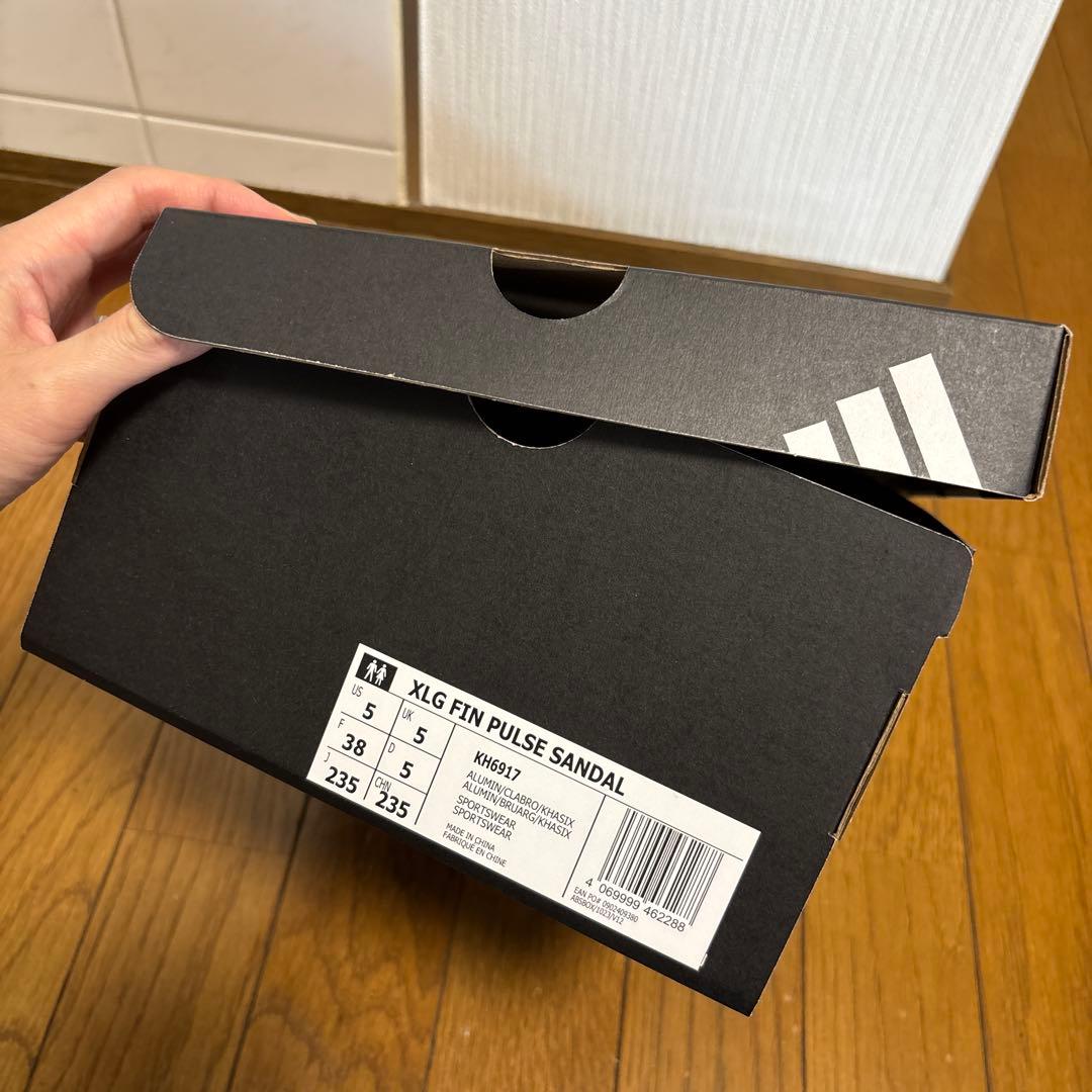 adidas アディダス　スニーカー　空箱　韓国限定 — image 3