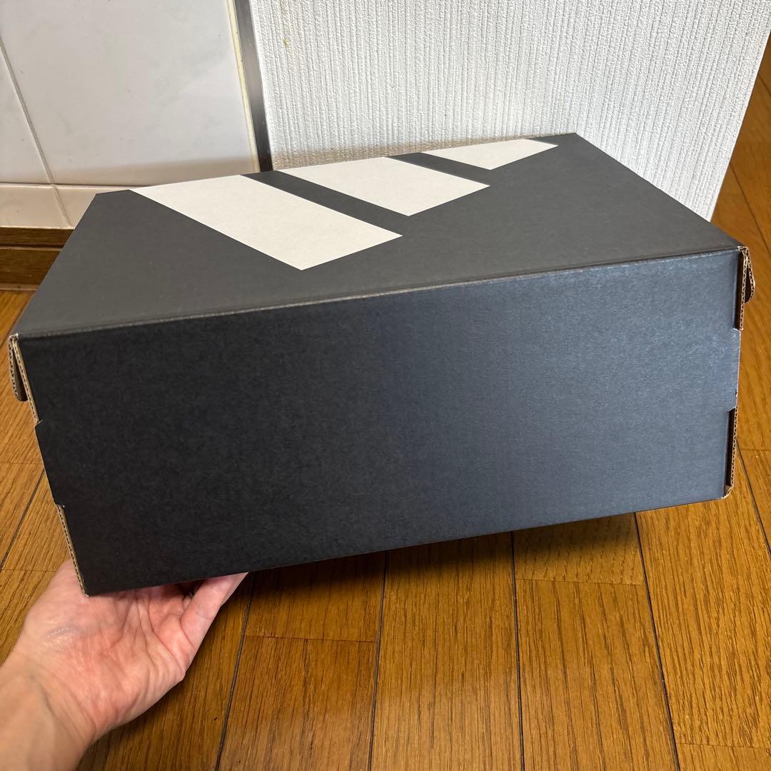 adidas アディダス　スニーカー　空箱　韓国限定 — image 5