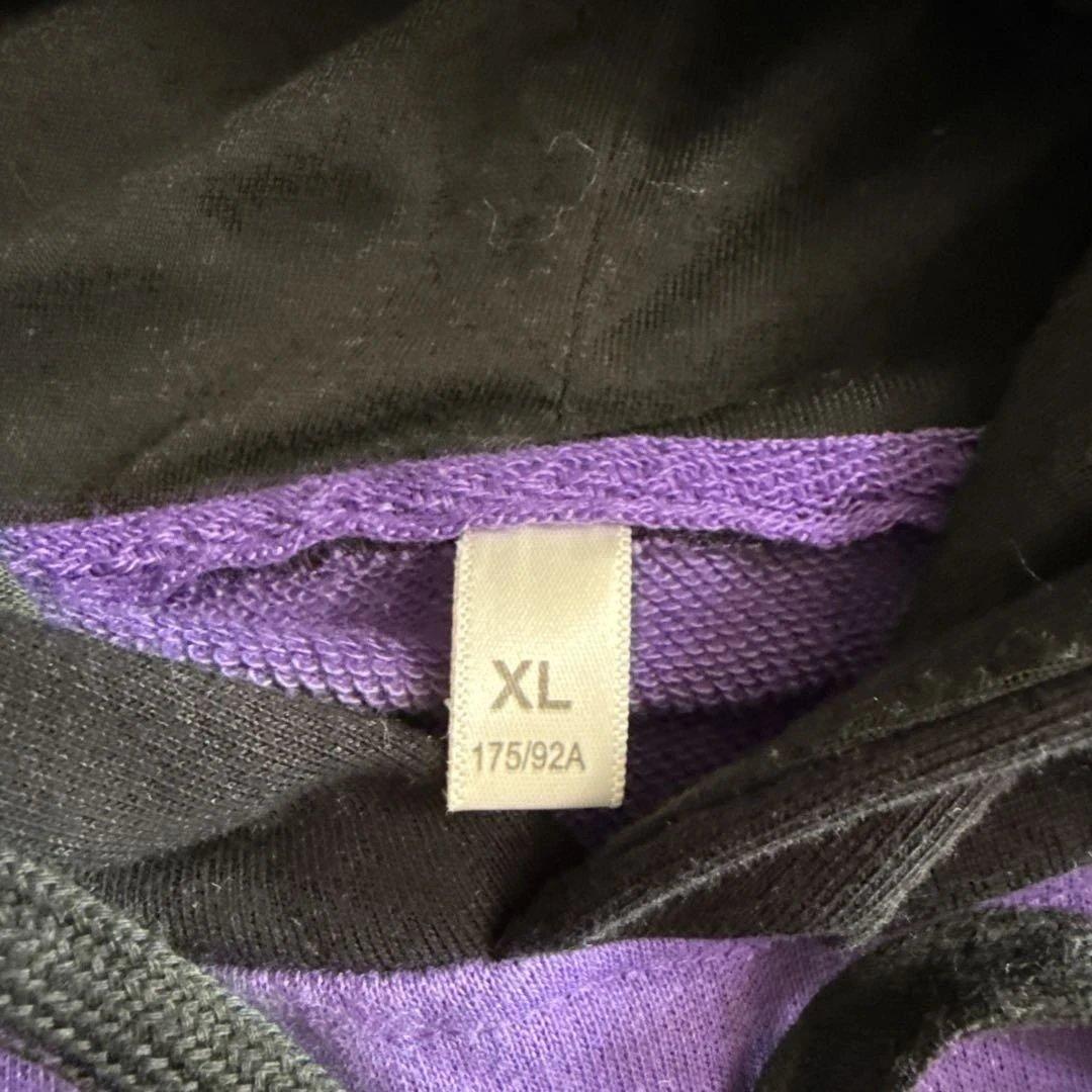 【良品】ユニセックス フード付きパーカー XL 紫/黒 — image 2