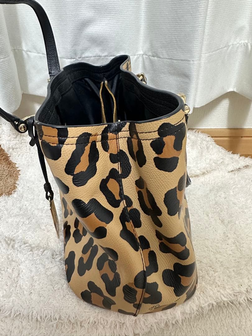 COACH レオパード柄 ハンドバッグ　コーチ — image 4
