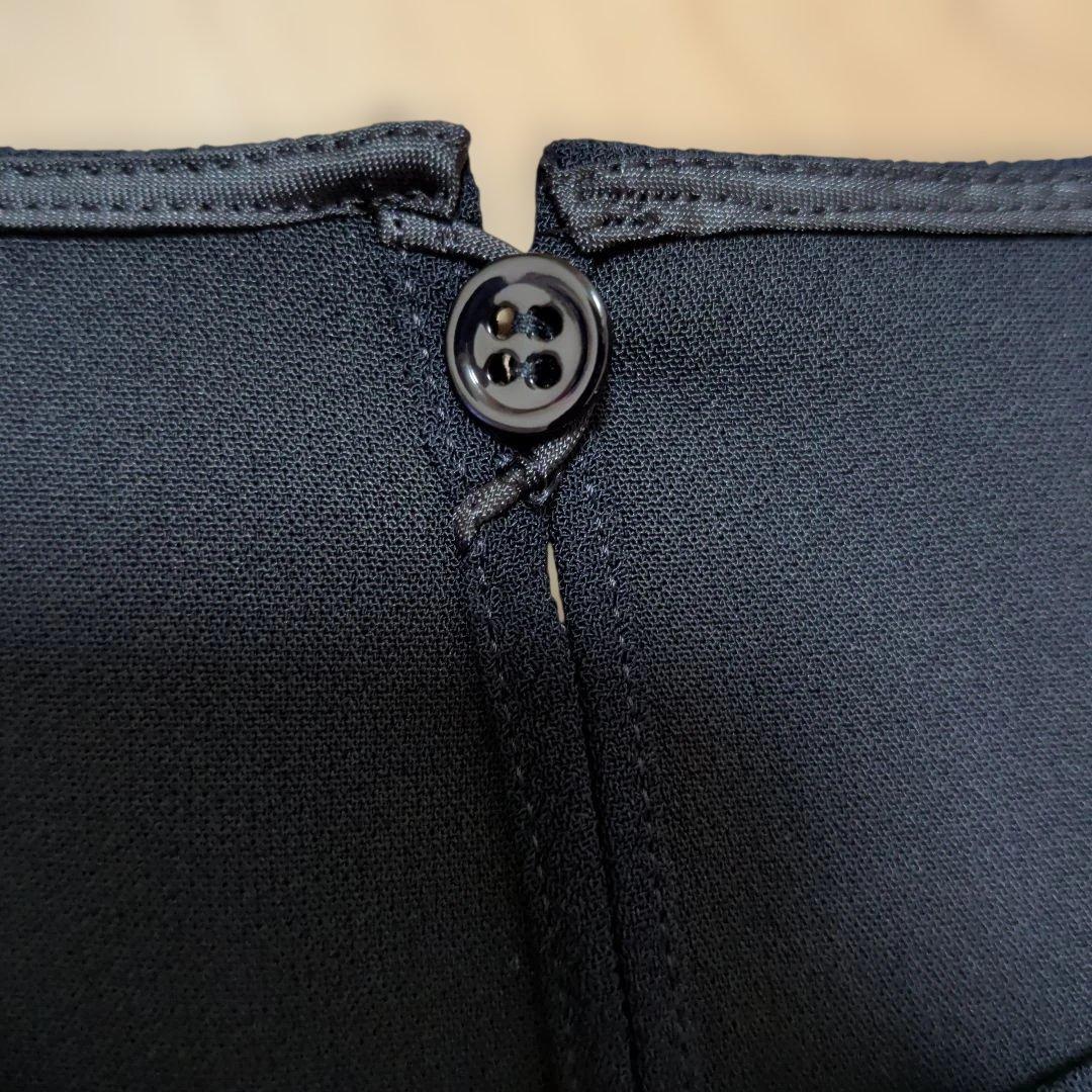 美品◎日本製◎ON.OFF着回しやすいネイビー 半袖ブラウス バックボタン 2 — image 2