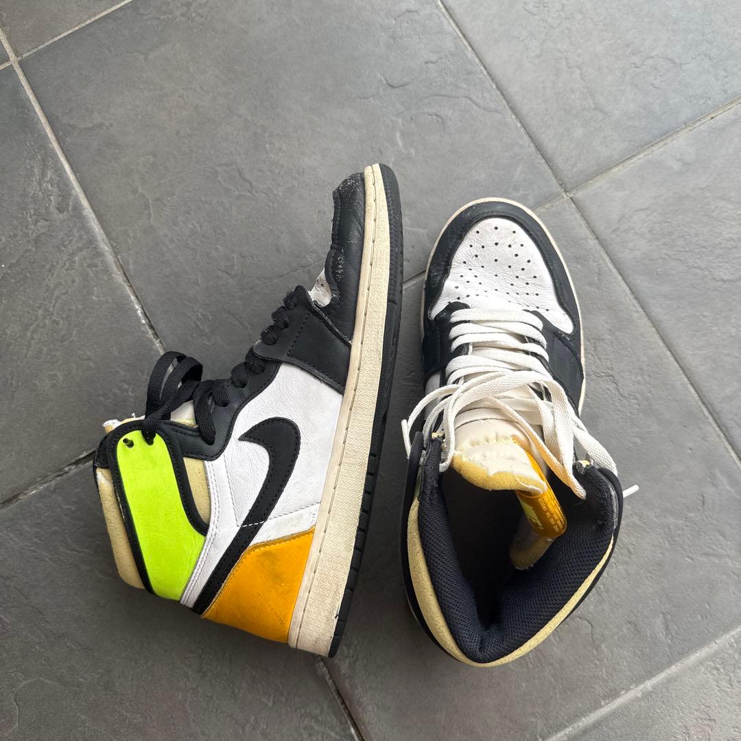 NIKEジョーダン1ボルトゴールド — image 2