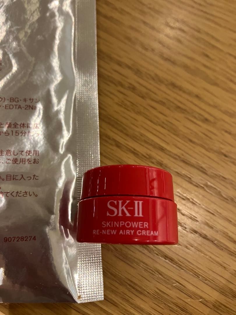 SK-IIフェイシャルトリートメントマスク、スキンパワーリニューエアリークリーム — image 4