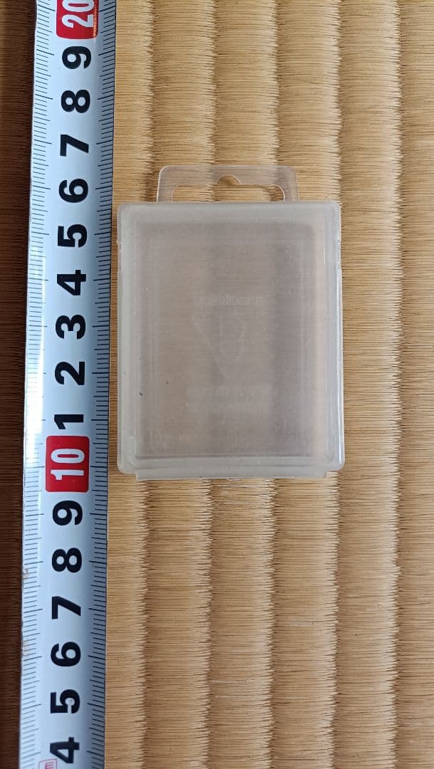 がまかつ ワームフック・ジグヘッドケース　9個（ただし1個 ひびあり） — image 2