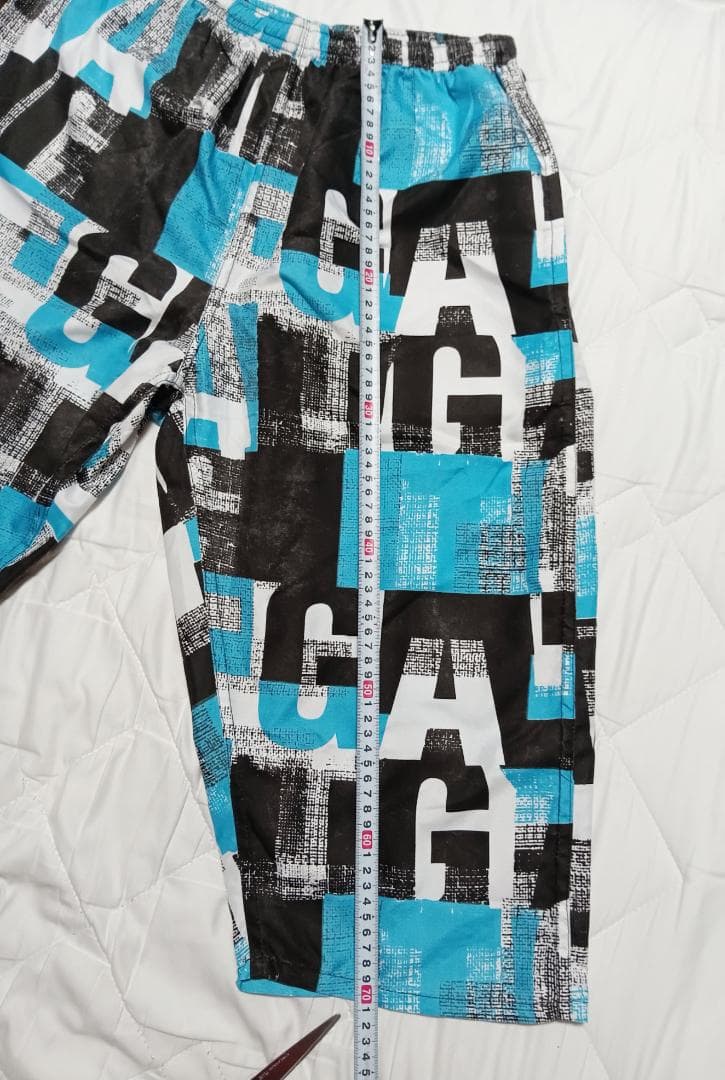 美品！薄地ハーフパンツ Mサイズ — image 4