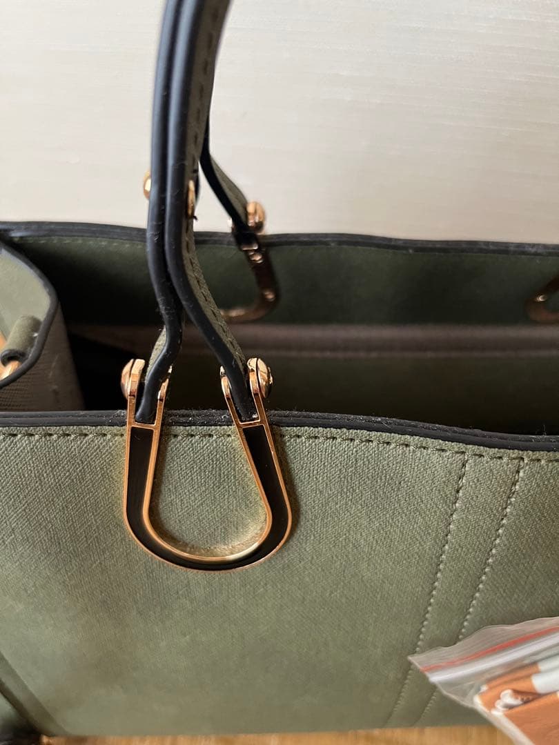 美品オリーブグリーン ハンドバッグ　バンダナ付き — image 4