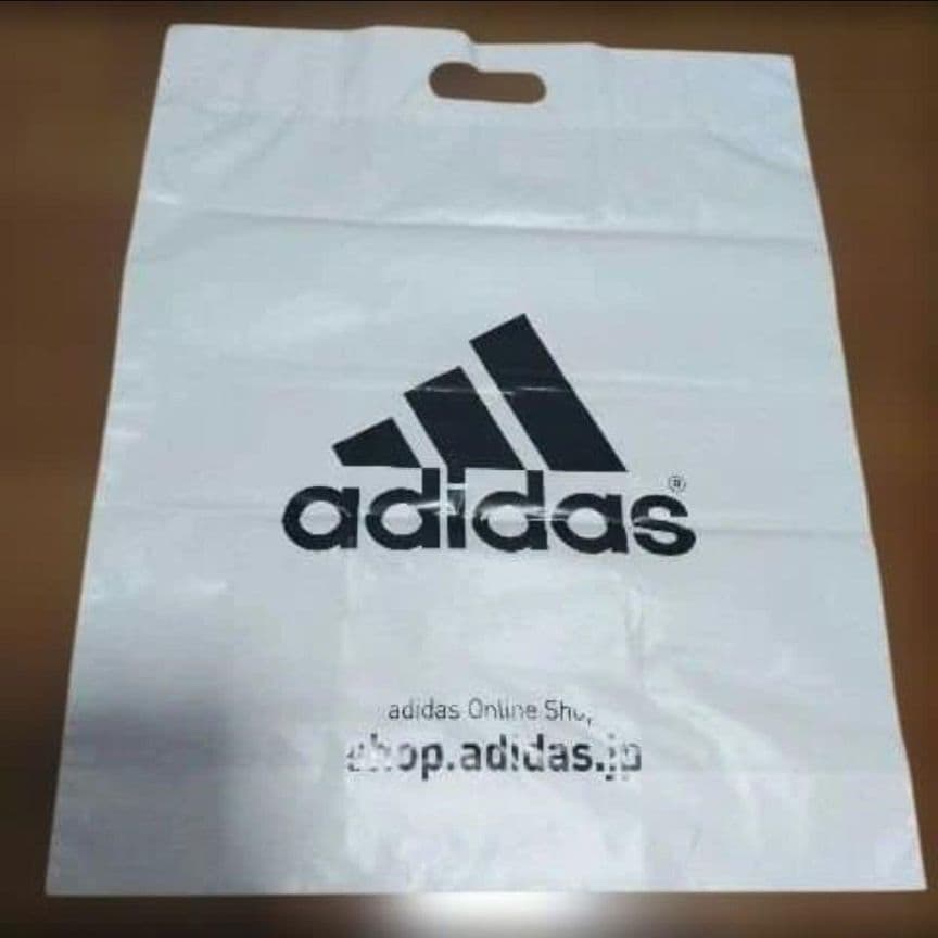 adidas ビッグロゴ　ショッピングビニール袋 シワあり — image 2