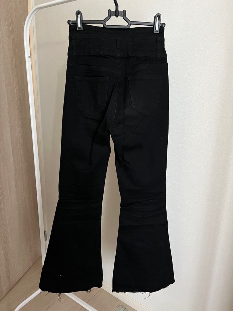 ANAPハイウエスト フレアデニムパンツ ブラック — image 3