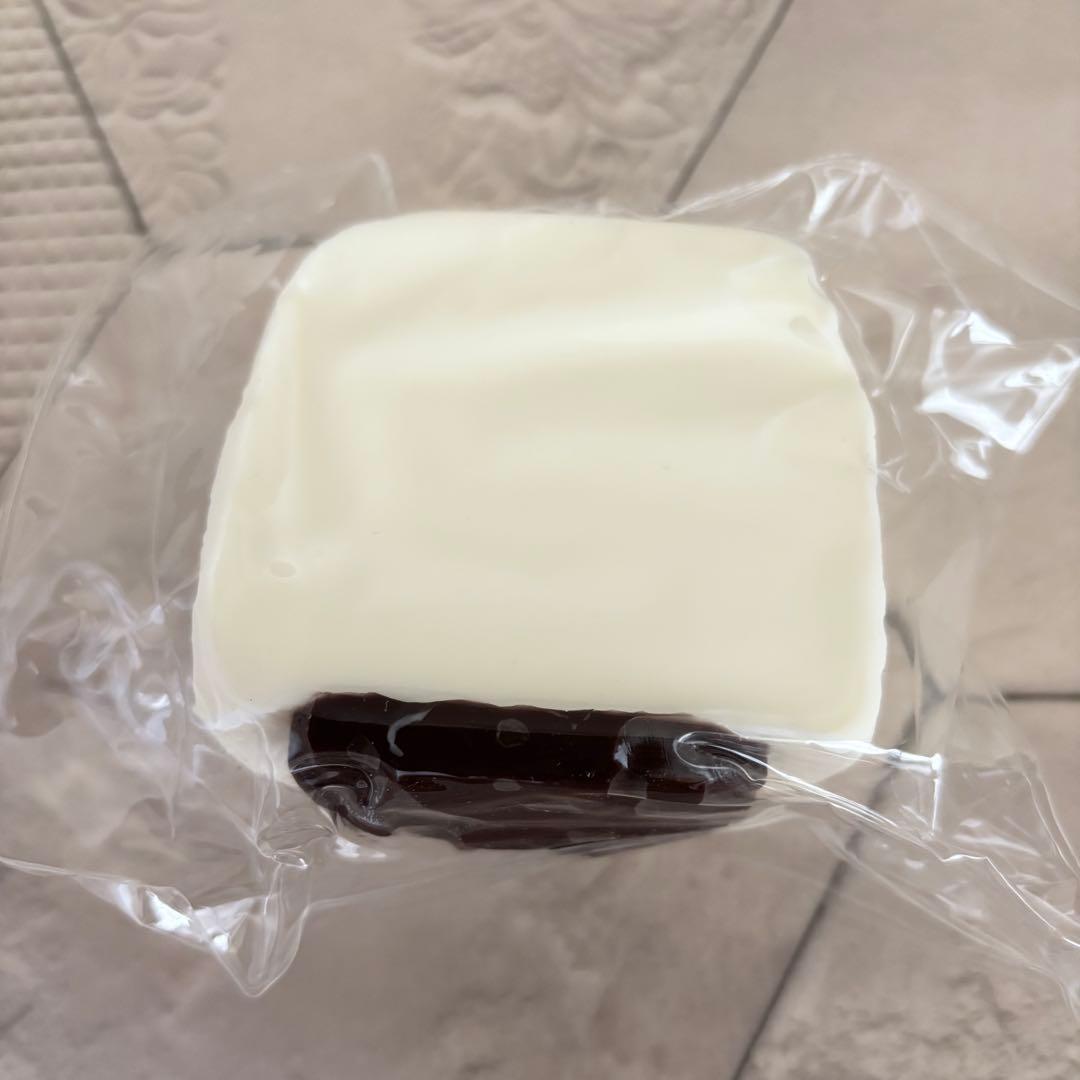 コーヒー牛乳ひたしパン スクイーズ　新品 — image 3