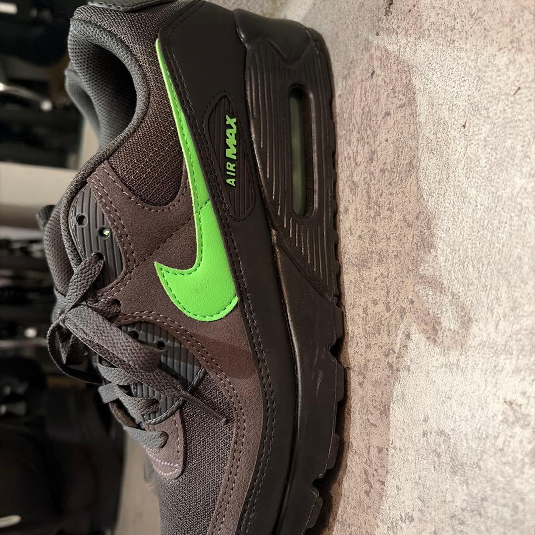Nike Air Max 90 ダークグレー×ネオングリーン — image 4