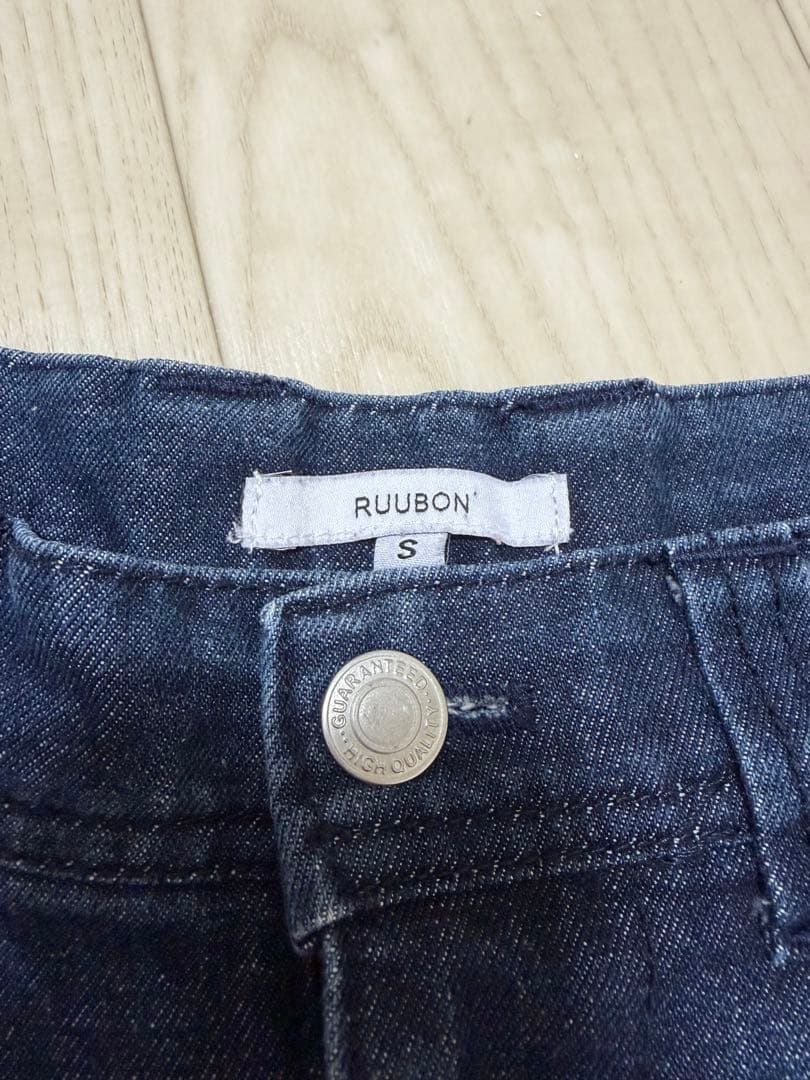 【RUUBON】リラックスワイドデニムパンツ　Sサイズ — image 4