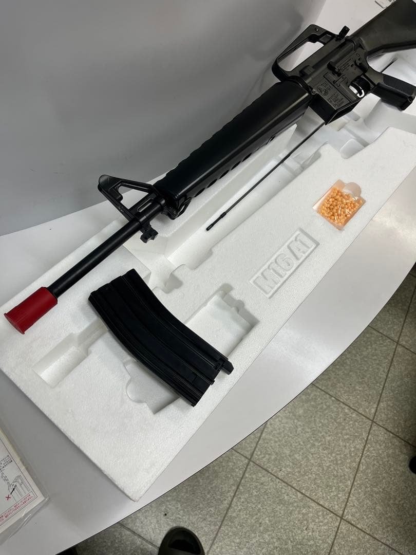 【ほぼ未使用】COLT M16A1 エアソフトガン 完成品 箱付 動作確認済 — image 5