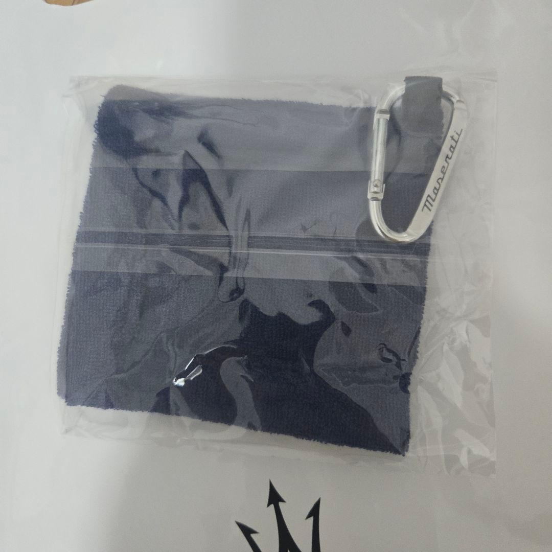 Maserati マセラティ ミニタオル カラビナ付き — image 2