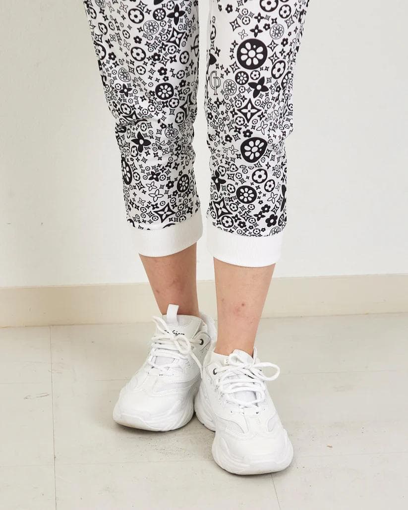clapクラップ❤6月19日㈮発売☆11,550円モノグラム イーシュットパンツ — image 4