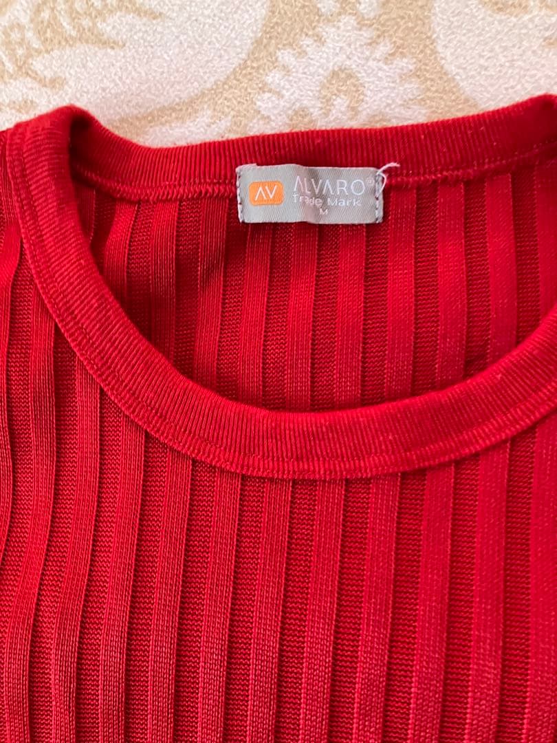 ALVARO 半袖 リブニット レッド Mサイズ — image 3