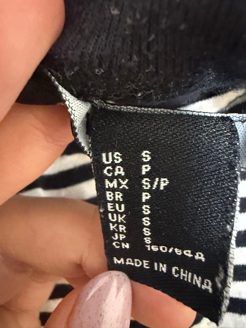 美品　FOREVER 21 レディース　トップス　長袖Tシャツ　S — image 4