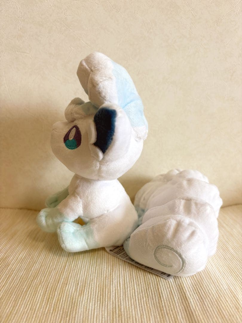【新品未使用】ポケモンfit アローラロコン ぬいぐるみ【タグ付き】 — image 4