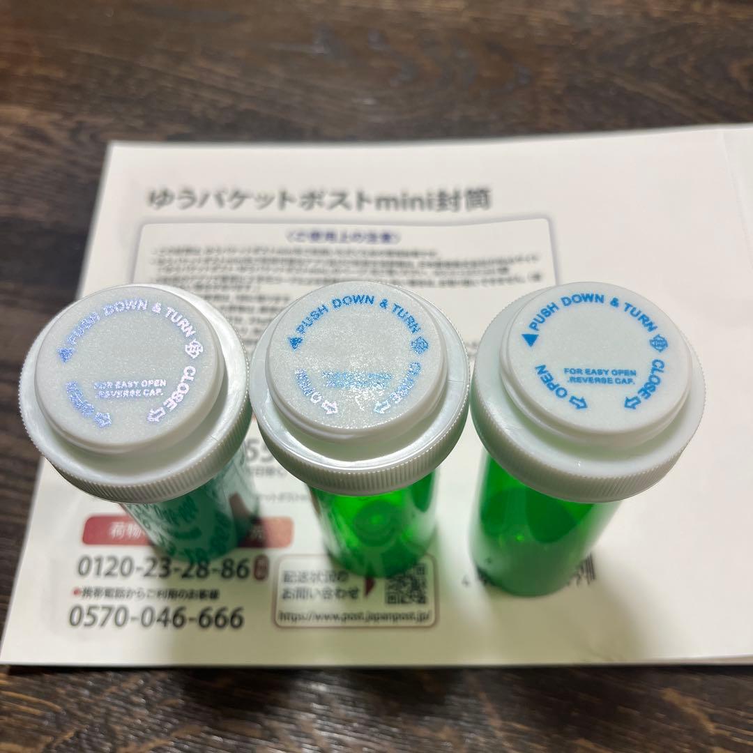 アメリカ　ピルケース３個セット — image 2