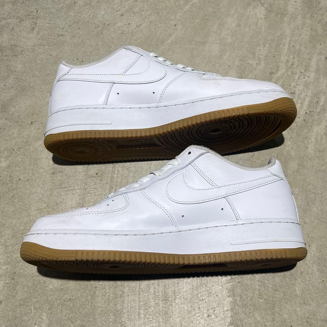 Nike Air Force 1 07' ホワイト ガムソール　US9.5 — image 2