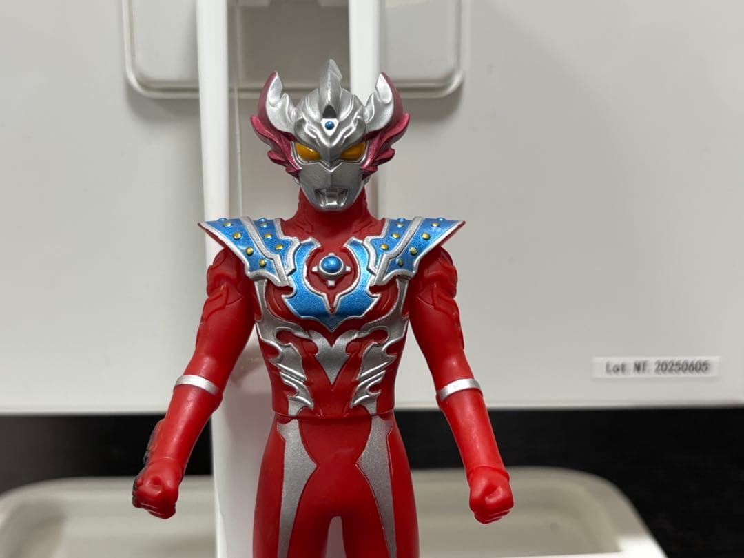 ウルトラヒーローシリーズ ウルトラマンタイガ トライストリウム 美品 500 — image 2