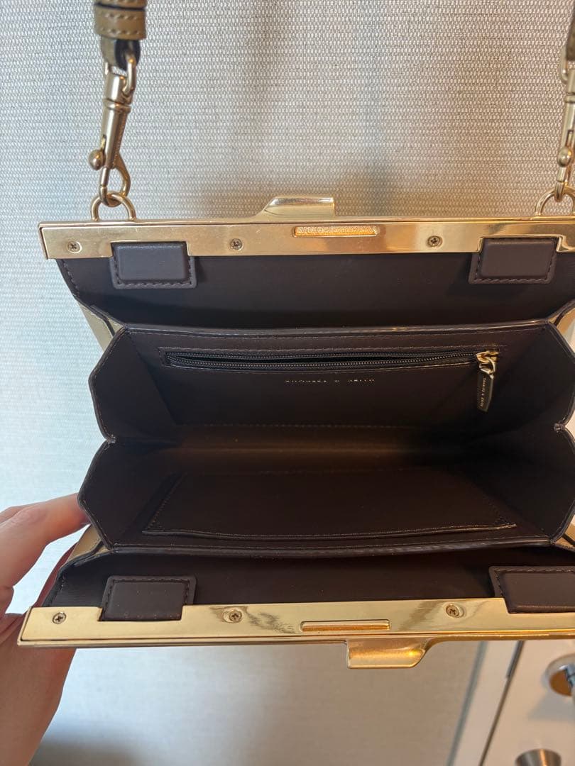 CHARLES & KEITH ショルダー ハンドバッグ — image 4