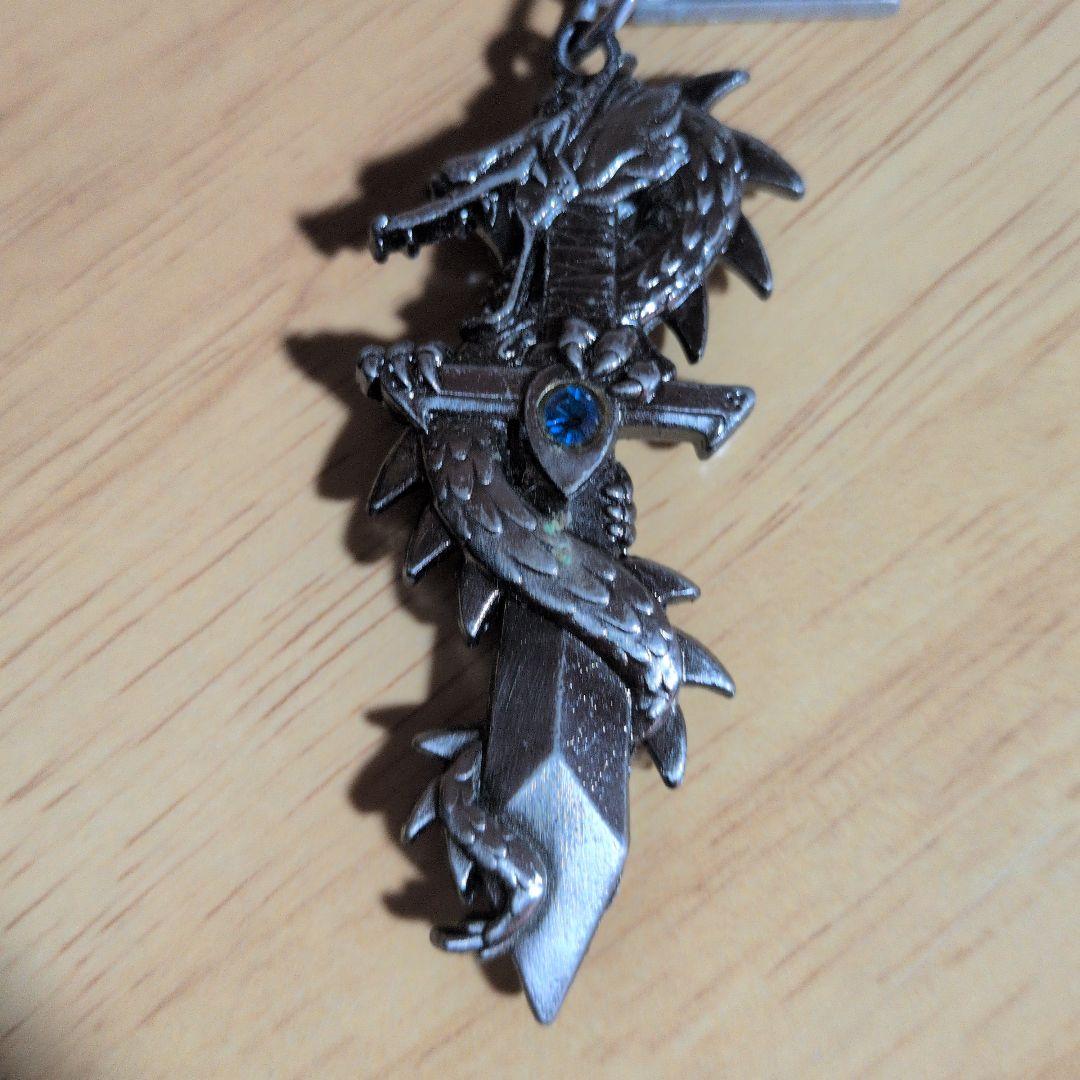 ドラゴン 剣 キーホルダー — image 2