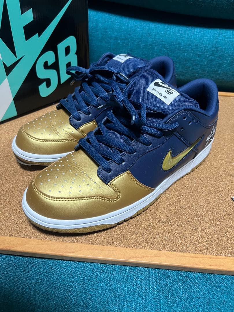 Nike SB Dunk Low Suprem — image 2