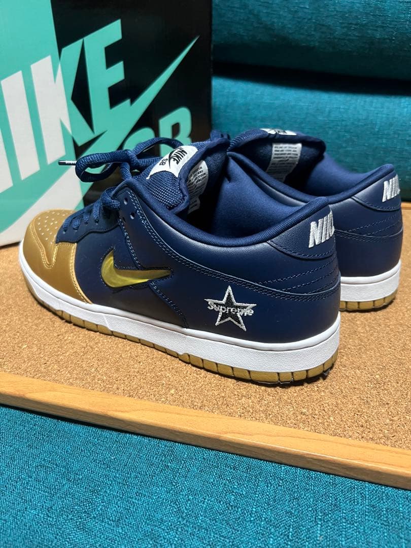 Nike SB Dunk Low Suprem — image 5