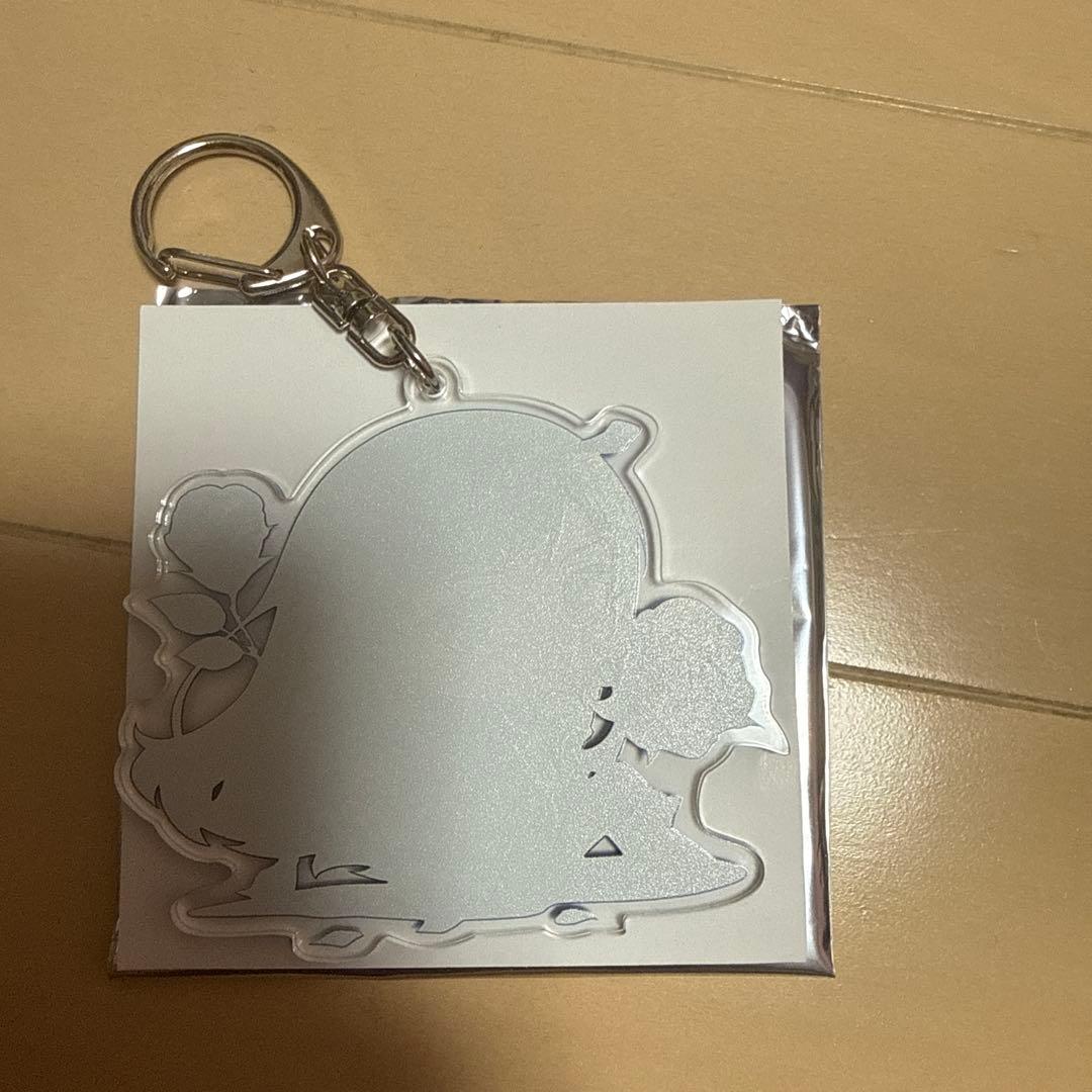Ado マーズ 心臓 アクリルキーホルダー — image 2
