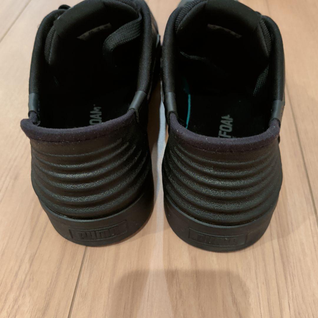 【ハンズフリー】PUMA V コート イーズイン スニーカー 黒 26.0cm — image 3