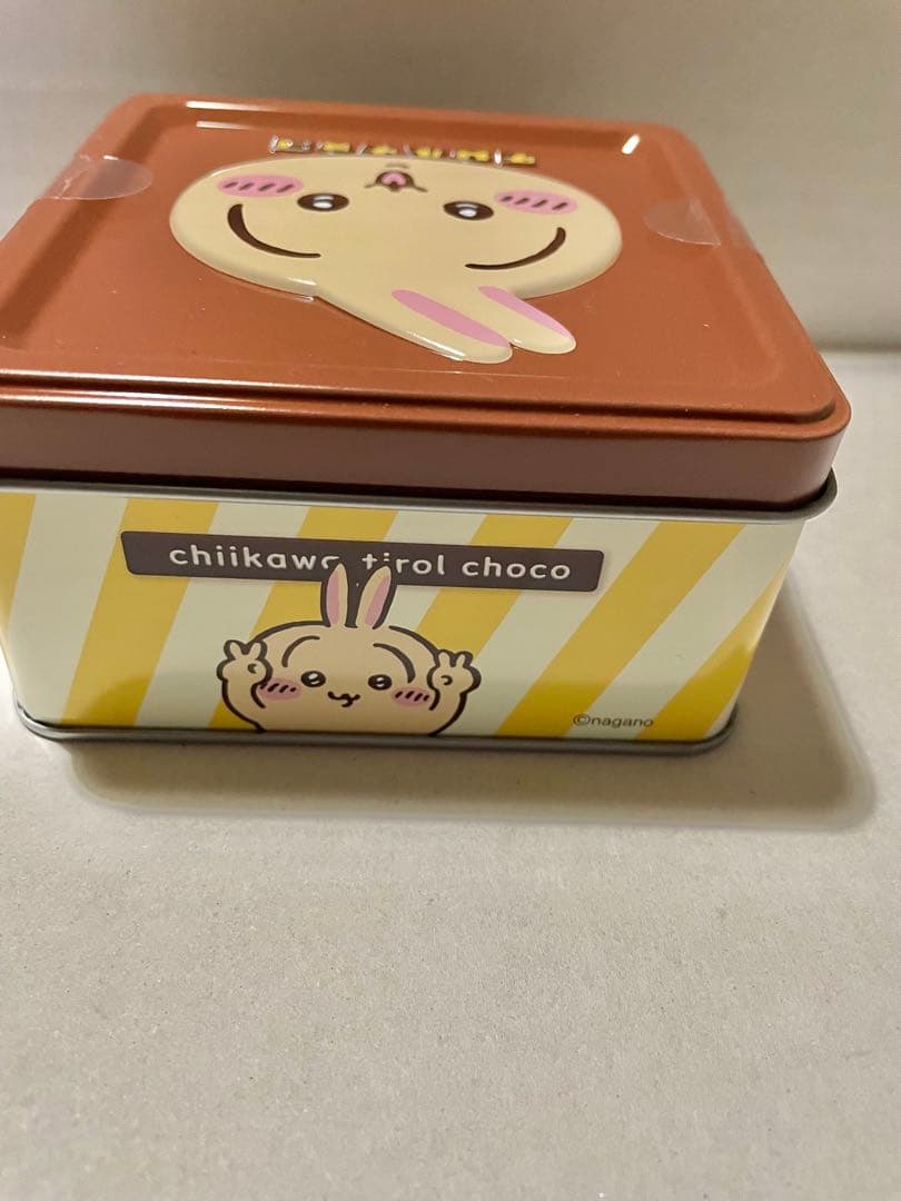 未開封！ちいかわ チロルチョコ 　　　　　15個入り缶 — image 4