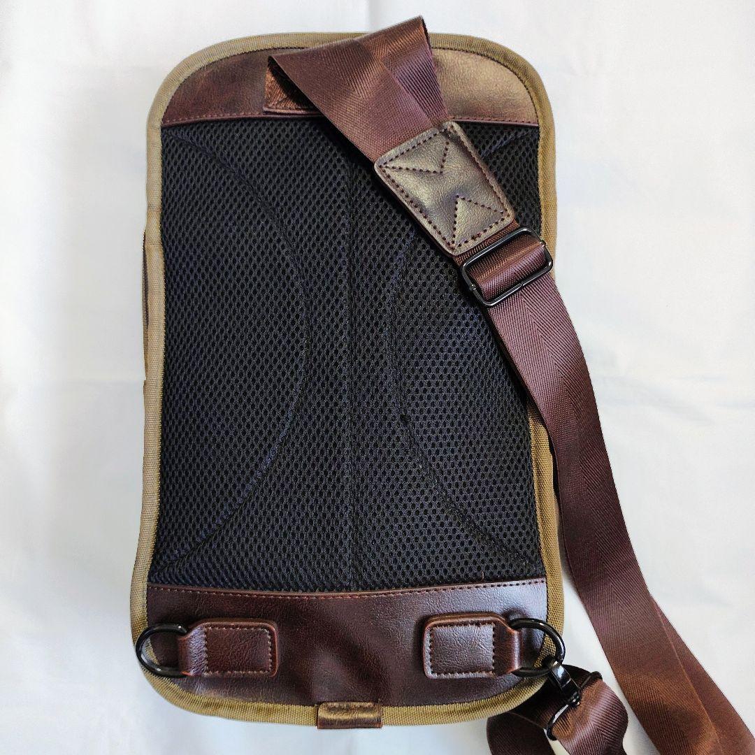D.KELLY ワンショルダー ボディバッグ オリーブ / ブラウン — image 3