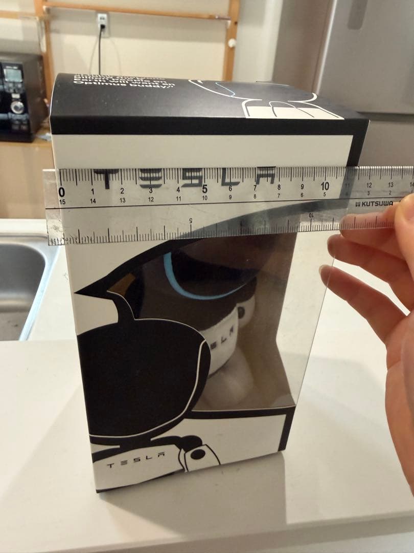 TESLA ロボット ぬいぐるみ　非売品　おもちゃ — image 3