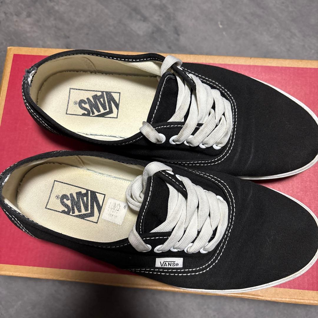 VANS Authentic ブラックホワイト 黒白　スニーカー — image 2