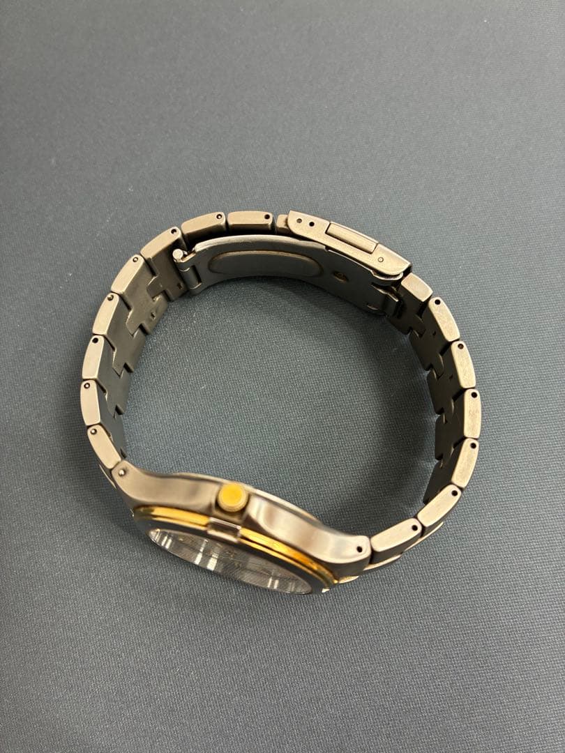 CITIZEN ATTESA エコドライブ チタン腕時計E110 — image 5