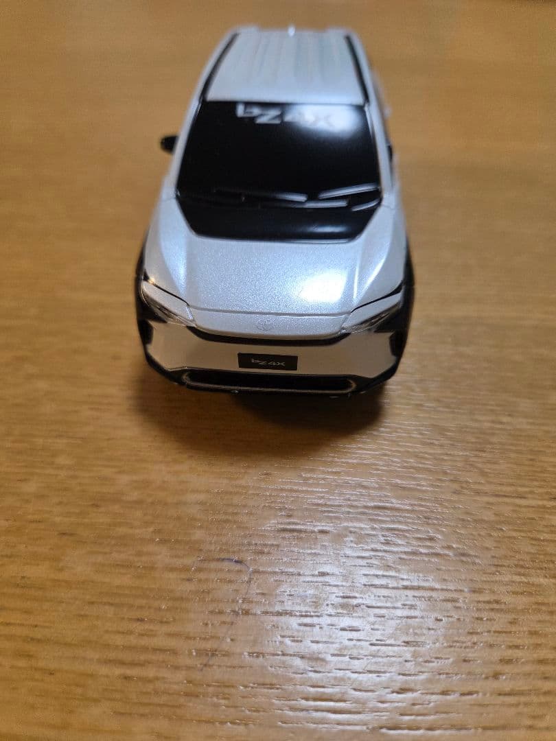 ミニカー　トヨタ bZ4X(ホワイト) プルバックカー — image 2