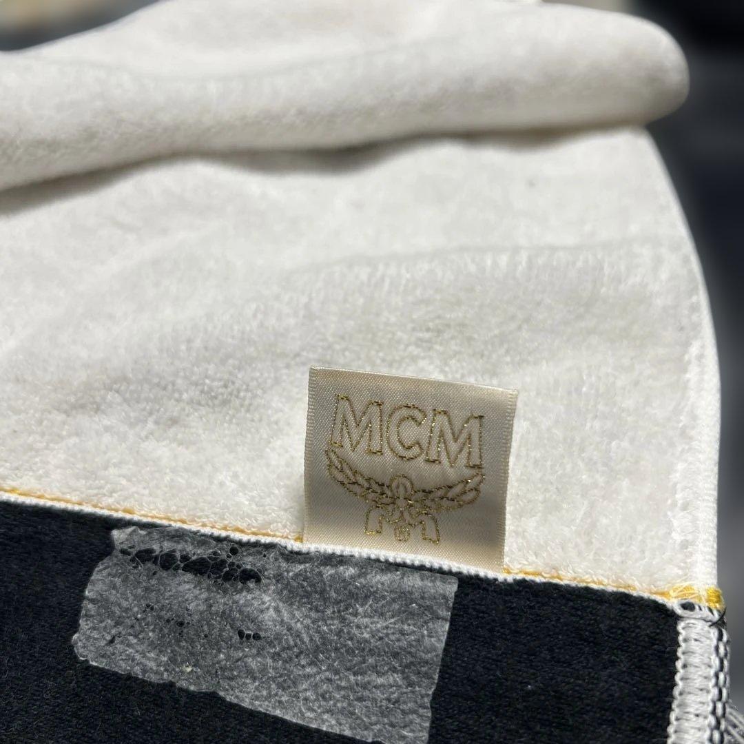 MCM チェーン柄 大判 バスタオル — image 4