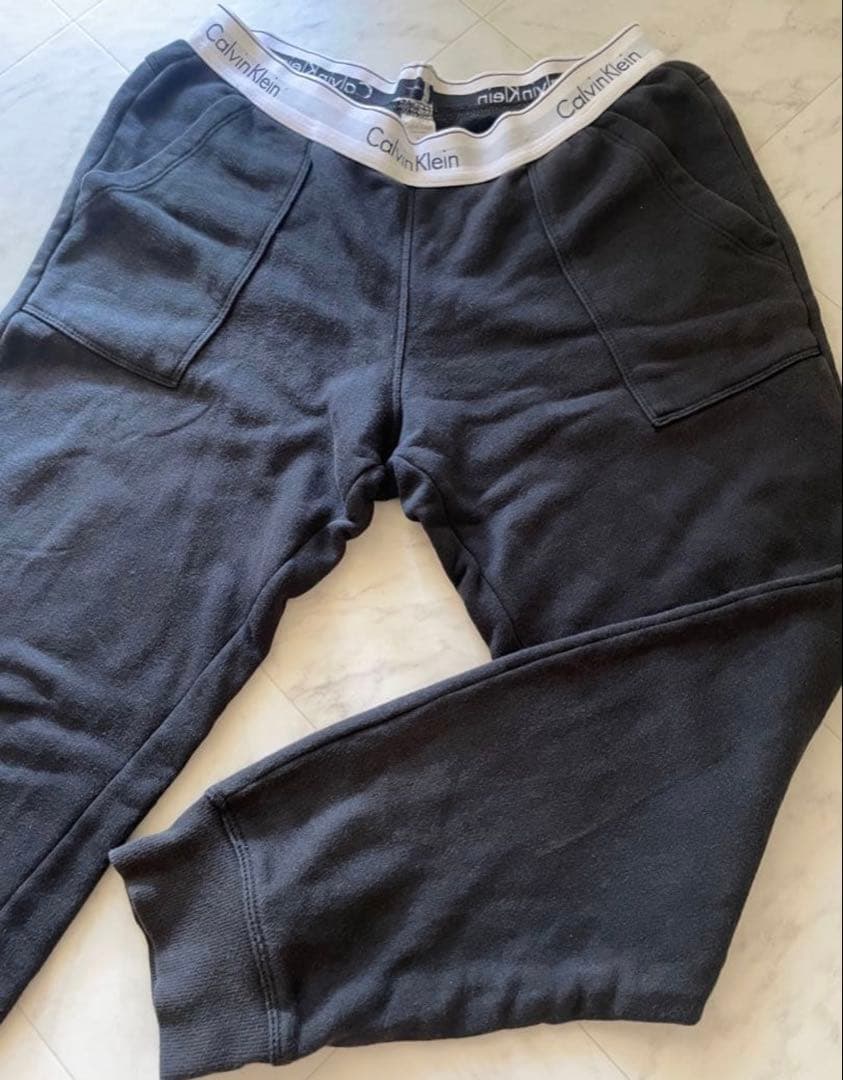 Calvin Klein スウェットパンツ ブラック — image 2
