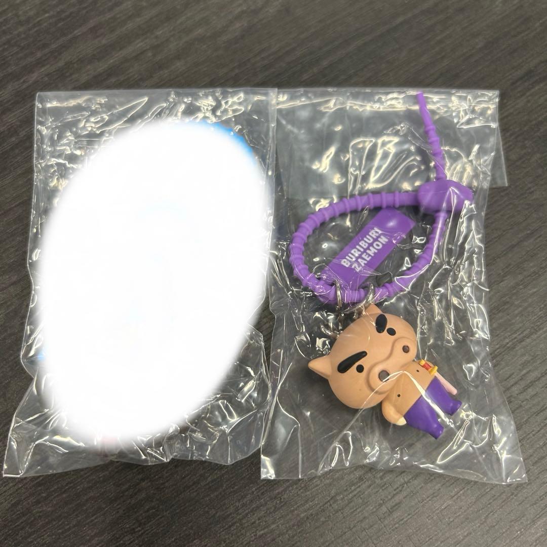 【新品】クレヨンしんちゃん　カラフルマルチチャーム　ぶりぶりざえもん — image 2