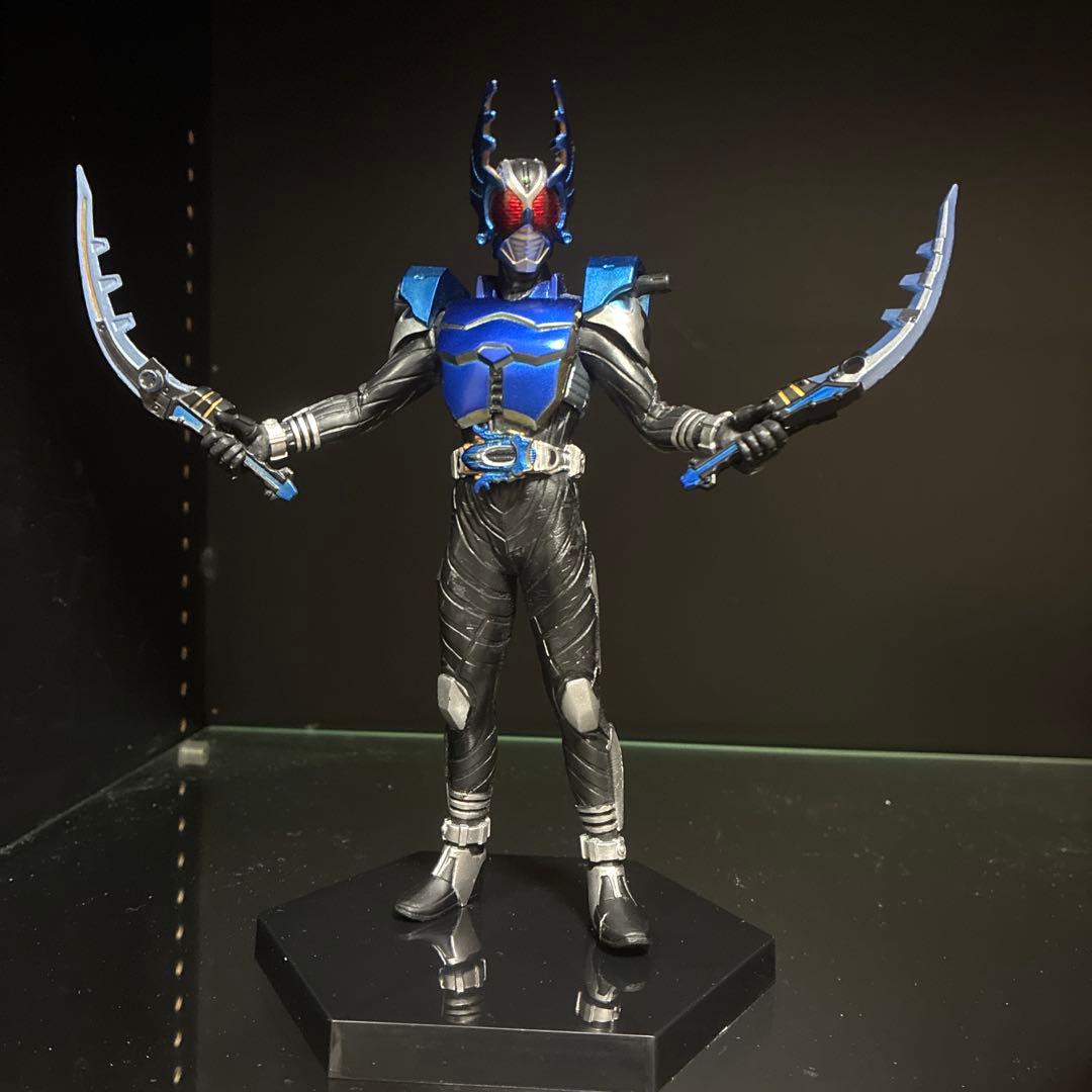 仮面ライダーカブト　ガタック　フィギュア — image 2