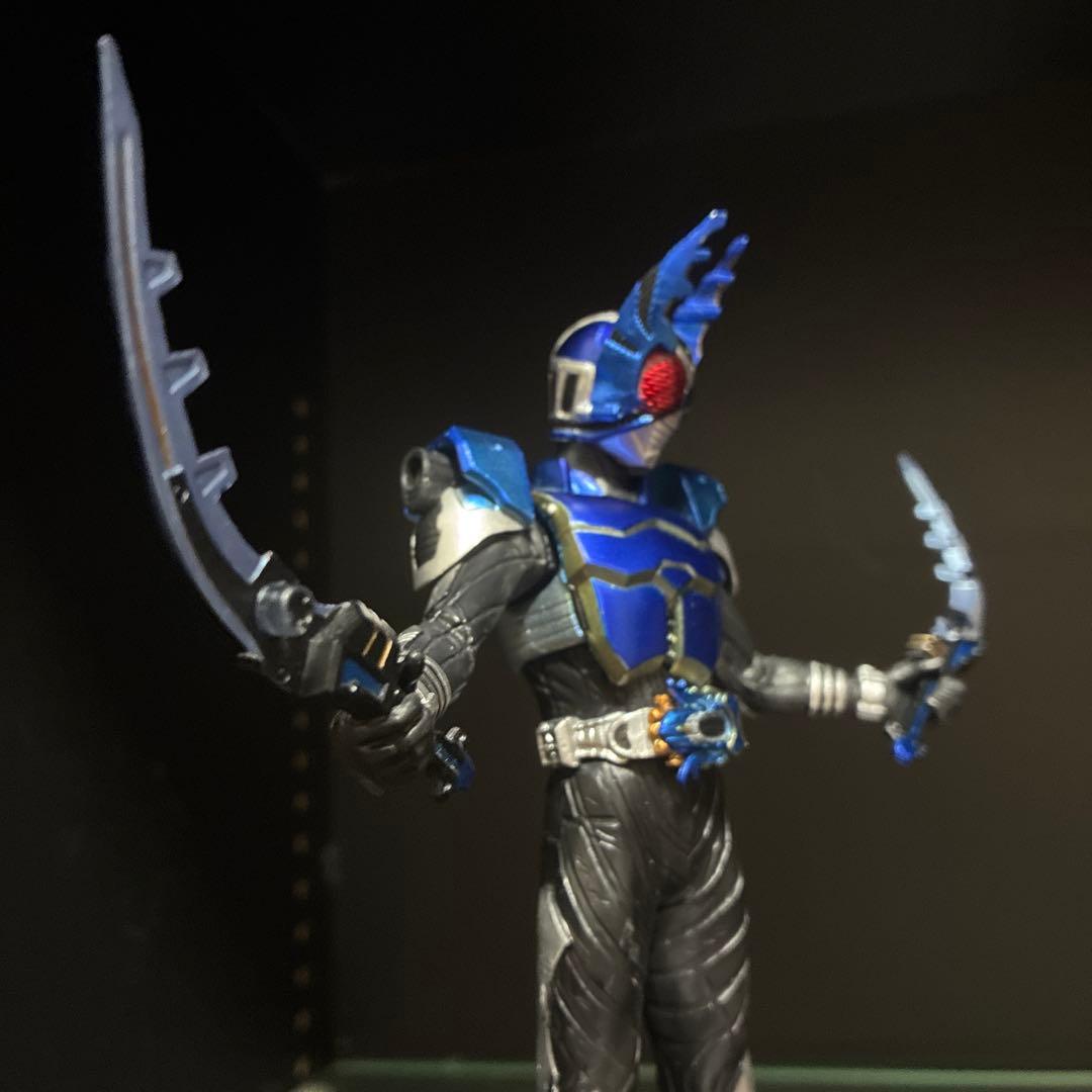 仮面ライダーカブト　ガタック　フィギュア — image 3