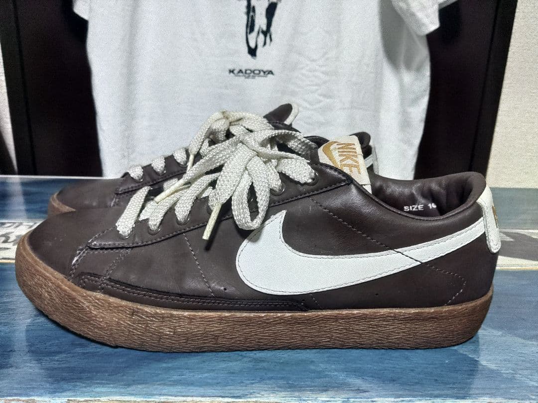 古着　NIKEナイキローカットスニーカー　ブラウン　サイズ28㎝ — image 2