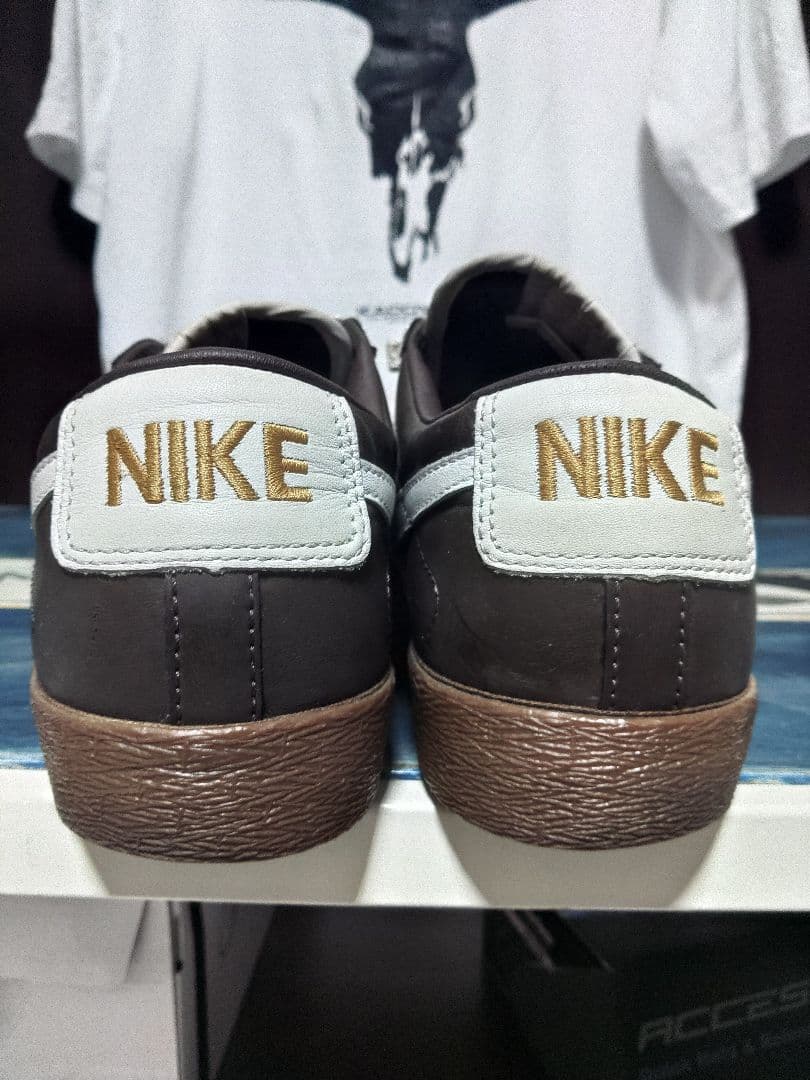 古着　NIKEナイキローカットスニーカー　ブラウン　サイズ28㎝ — image 5