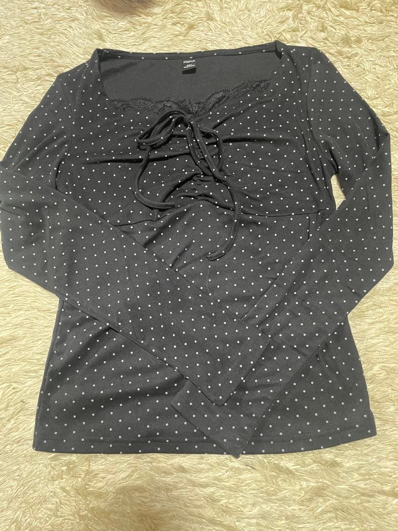 【未使用】FRIFUL ブラック ドット柄 長袖 Tシャツ — image 3